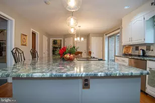 105 Santomera Ln, Wilmington, DE 19807 - Photo 2