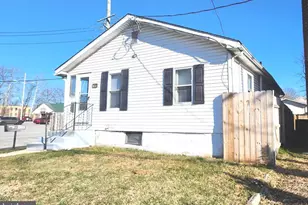 1303 Newport Gap Pike, Wilmington, DE 19804 - Photo 1