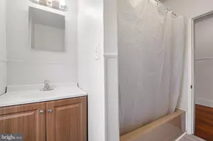 2402 N Van Buren St, Wilmington, DE 19802 - Photo 12