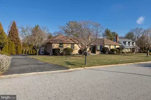 2703 Charles Pl, Wilmington, DE 19808 - Photo 2