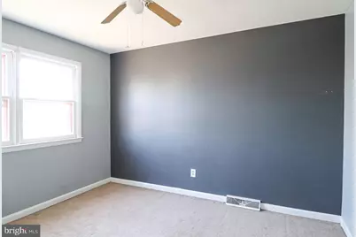 215 Linden Avenue, Wilmington, DE 19805 - Photo 10