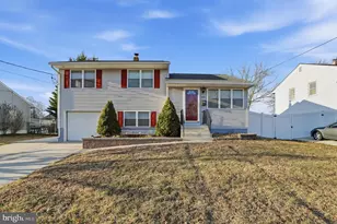 1431 Oak Hill Dr, Wilmington, DE 19805 - Photo 2