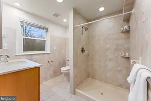 2115 Coventry Dr, Wilmington, DE 19810 - Photo 2