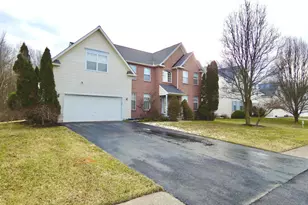 61 Rose Hill Dr, Bear, DE 19701 - Photo 2