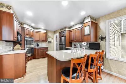 1002 Dixon Drive, Newark, DE 19711 - Photo 4