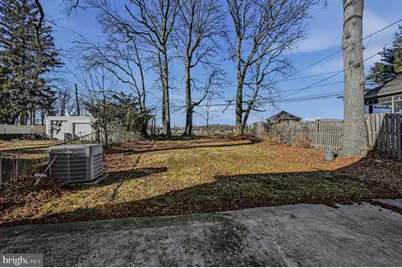 637 Harrington Street, Wilmington, DE 19805 - Photo 24