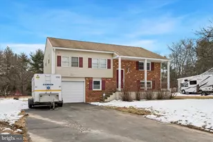 47 Rawlings Dr, Bear, DE 19701 - Photo 2