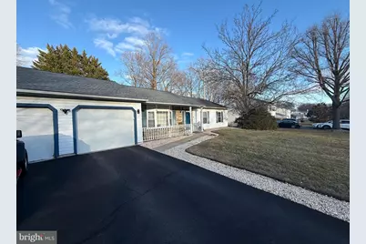 415 Wooddale Avenue, New Castle, DE 19720 - Photo 2