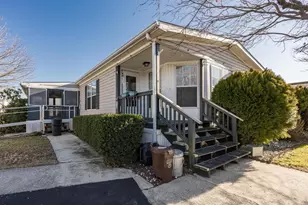 20 Lee Dr, Wilmington, DE 19808 - Photo 2