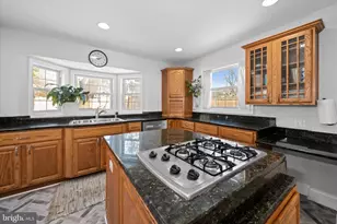 37 W Salisbury Dr, Wilmington, DE 19809 - Photo 12