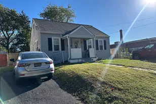 21 Lambson Ln, New Castle, DE 19720 - Photo 1