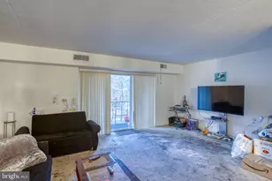 56-302 Welsh Tract Rd, Newark, DE 19713 - Photo 1