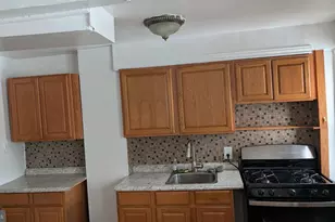 916 Dover Ave, Elsmere, DE 19805 - Photo 2