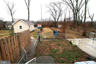 916 Dover Avenue, Elsmere, DE 19805 - Photo 4