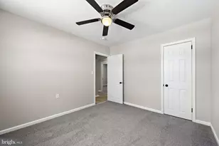 318 S Dupont Rd, Newport, DE 19804 - Photo 18