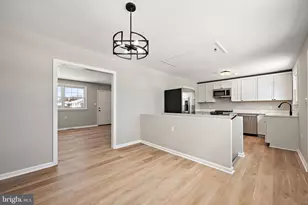 318 S Dupont Rd, Newport, DE 19804 - Photo 8