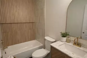 916 Gilder Dr, New Castle, DE 19720 - Photo 2