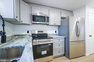 21 N Rodney Dr, Wilmington, DE 19809 - Photo 2