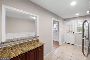 3037 W Court Ave, Claymont, DE 19703 - Photo 10