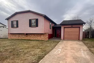 16 Courtland Cir, Bear, DE 19701 - Photo 2