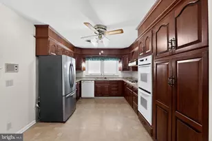 289 W Chestnut Hill Rd, Newark, DE 19713 - Photo 12