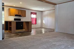 87 N Dragon Dr, Bear, DE 19701 - Photo 2