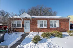 309 Hazlett Rd, New Castle, DE 19720 - Photo 2