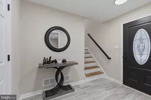 2421 Kingman Dr, Wilmington, DE 19810 - Photo 2