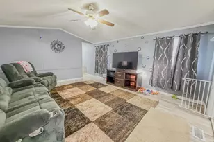 29 W Reybold Dr, Middletown, DE 19709 - Photo 2