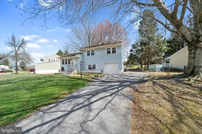 1045 Wagoner Drive, Wilmington, DE 19805 - Photo 2