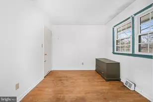 1045 Wagoner Dr, Wilmington, DE 19805 - Photo 16