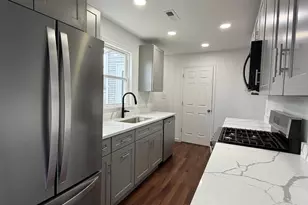 321 Bassett Ave, New Castle, DE 19720 - Photo 8