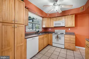 2407 Mccawber Dr, Wilmington, DE 19808 - Photo 6