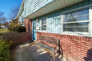 2407 Mccawber Dr, Wilmington, DE 19808 - Photo 2