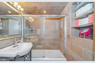 2016 Naamans Road #D2, Wilmington, DE 19810 - Photo 12