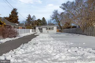 245 W Champlain Ave, Wilmington, DE 19804 - Photo 2