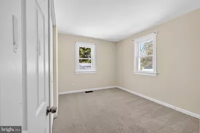 245 W Champlain Avenue, Wilmington, DE 19804 - Photo 16