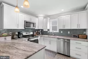 128 E Green Valley Cir, Newark, DE 19711 - Photo 14