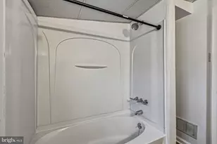 614 Clark St, New Castle, DE 19720 - Photo 24