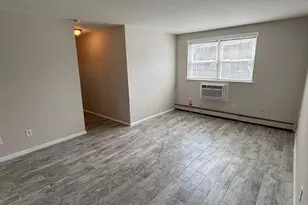 712 W 39th St, Wilmington, DE 19802 - Photo 1