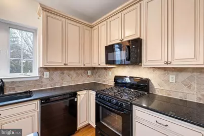 6 Killens Pond Court, Newark, DE 19711 - Photo 12