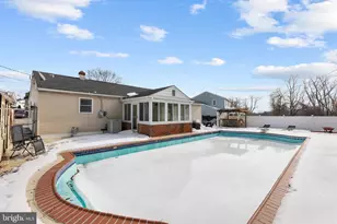 336 Oregon Ave, New Castle, DE 19720 - Photo 2