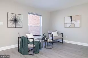 209 W Edgewater Way, Newark, DE 19702 - Photo 2