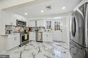 4 Lower Greenbriar Rd, Wilmington, DE 19810 - Photo 8