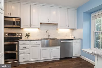 311 Stoneham Drive, Hockessin, DE 19707 - Photo 2