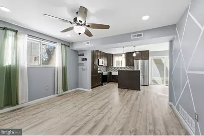 44 E Bellamy Drive, New Castle, DE 19720 - Photo 2