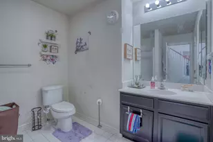 301 E Furrow Ln, Newark, DE 19702 - Photo 10