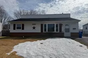 63 Holden Dr, New Castle, DE 19720 - Photo 2