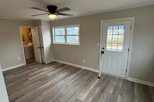 10 Midfield Rd, New Castle, DE 19720 - Photo 2