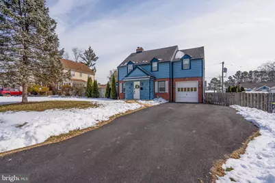 32 Riverside Drive, Wilmington, DE 19809 - Photo 2